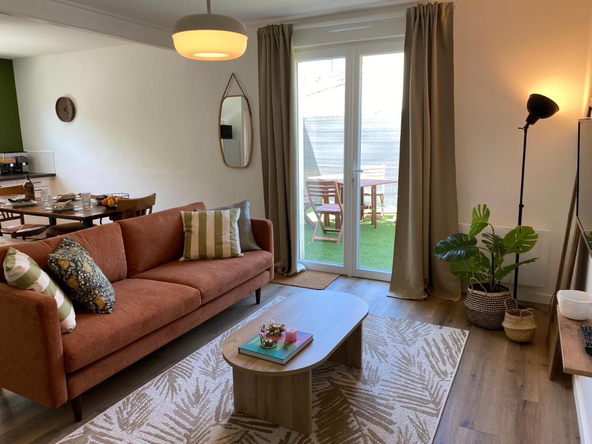 Le Cinquieme Villa Bressuire Bagian luar foto